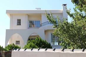 Villa Sesil by Amy Villas