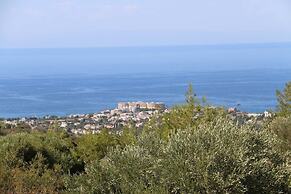 Villa Sesil by Amy Villas