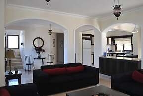 Villa Sunset 4 by Amy Villas