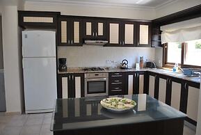 Villa Sunset 4 by Amy Villas