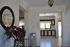 Villa Sunset 4 by Amy Villas