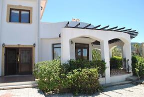 Villa Sunset 4 by Amy Villas