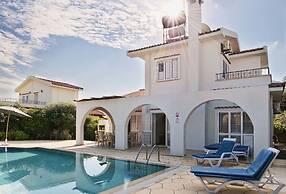 Villa Tembel by Amy Villas