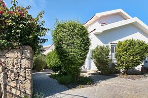 Villa Tembel by Amy Villas