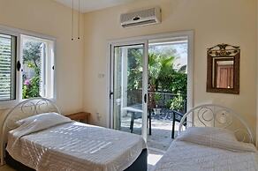 Villa Tembel by Amy Villas