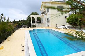 Villa Verde by Amy Villas