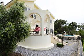 Villa Verde by Amy Villas