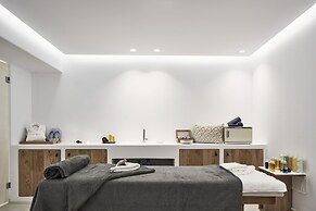 Nikki Beach Resort & Spa Santorini