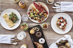 Nikki Beach Resort & Spa Santorini