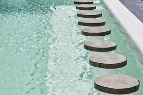 Nikki Beach Resort & Spa Santorini