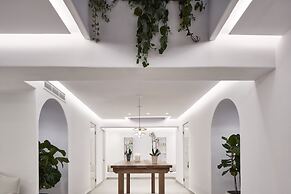 Nikki Beach Resort & Spa Santorini