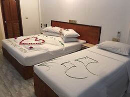 Five Coral Inn