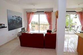 Apt Pine View by Amy Villas