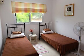 Apt Pine View by Amy Villas