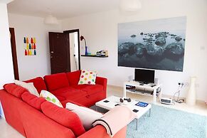 Apt Pine View by Amy Villas