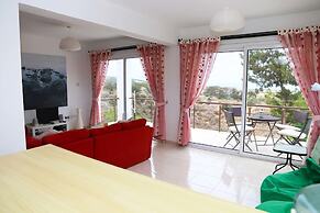 Apt Pine View by Amy Villas