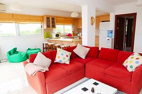 Apt Pine View by Amy Villas