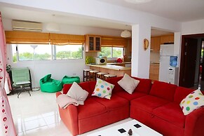 Apt Pine View by Amy Villas