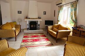 Villa Baris by Amy Villas