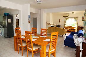 Villa Baris by Amy Villas