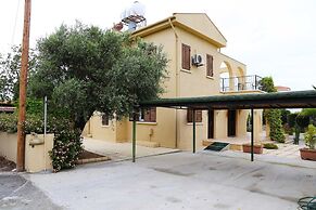 Villa Baris by Amy Villas