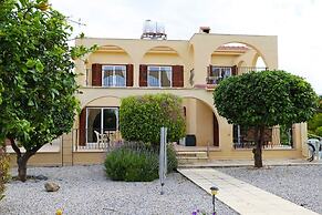 Villa Baris by Amy Villas