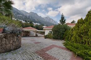 Villa Hillcrest by Amy Villas