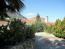 Villa Hillcrest by Amy Villas