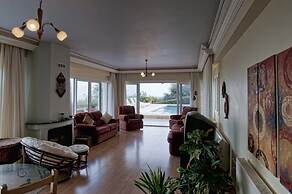 Villa Hillcrest by Amy Villas