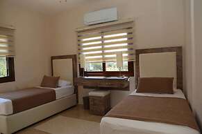 Villa Pergola by Amy Villas