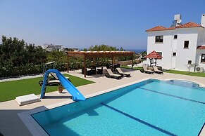 Villa Pergola by Amy Villas