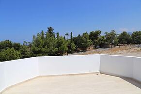 Villa Pergola by Amy Villas