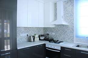 Villa Townhouse by Amy Villas