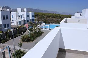 Villa Townhouse by Amy Villas