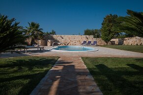 TD Villa Luna Trulli with Large Pool