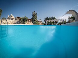 TD Villa Luna Trulli with Large Pool