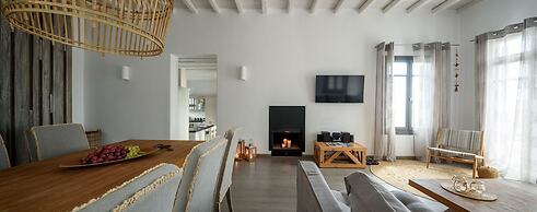 Myconian Platinum Senior Villa