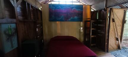 Flutterby House - Hostel