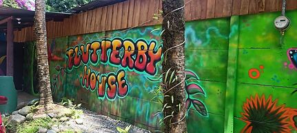 Flutterby House - Hostel