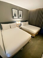 B'S Suites