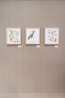 HALL Arts Hotel Dallas, Curio Collection by Hilton