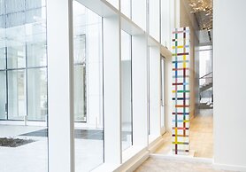 HALL Arts Hotel Dallas, Curio Collection by Hilton