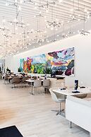 HALL Arts Hotel Dallas, Curio Collection by Hilton