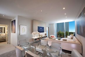 HALL Arts Hotel Dallas, Curio Collection by Hilton