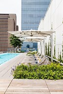 HALL Arts Hotel Dallas, Curio Collection by Hilton