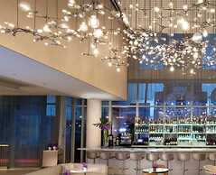HALL Arts Hotel Dallas, Curio Collection by Hilton