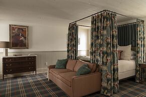 Eleven Scarp Ridge Lodge