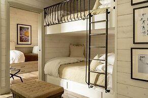 Eleven Scarp Ridge Lodge