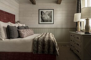 Eleven Scarp Ridge Lodge