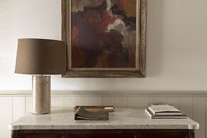 Eleven Scarp Ridge Lodge